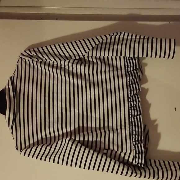 Black & white stripe blazer - Picture 2 of 4